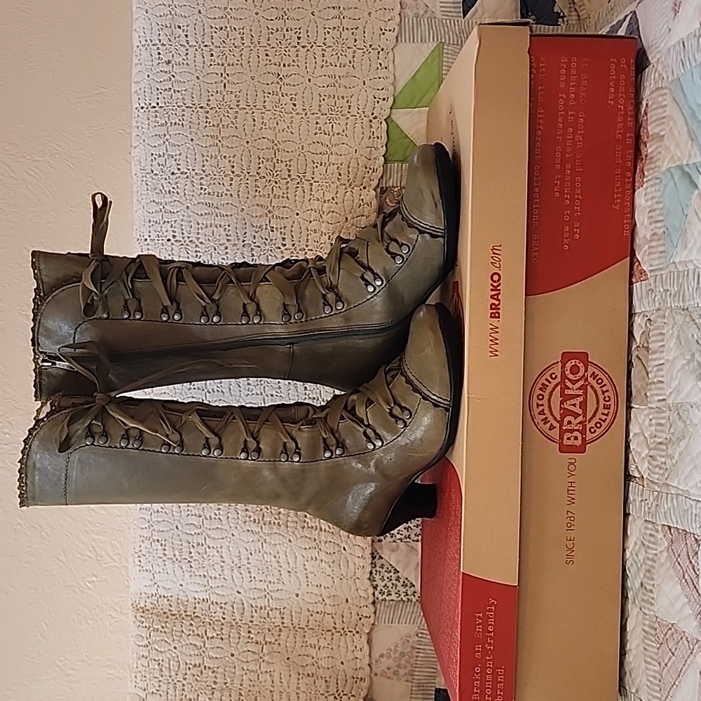 Tall laceup sage or olive green Brako boots Size 8.5, 39